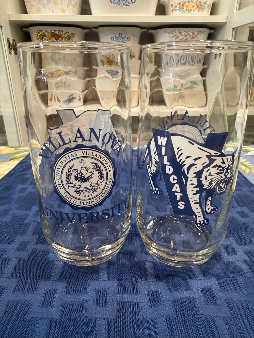 Set of 2 Villanova University Wildcats Glass Cups Excellent Condition